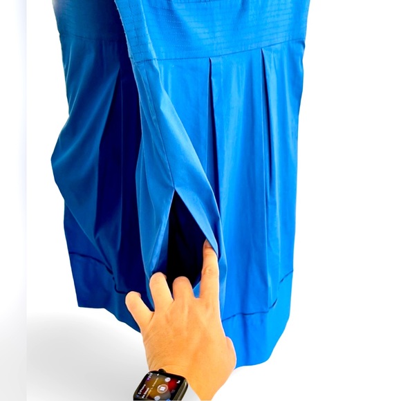 BCBG🦋 MAXAZRIA VIBRANT BLUE DRESS🦋SIZE SMALL DEEP KEYHOLE NECKLINE AND POCKETS - Picture 11 of 16